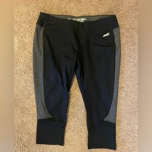 Avia active pants women's size L black & gray 3/4 leg activewear workout yoga